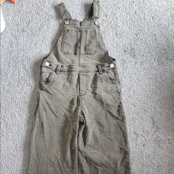 OshKosh B'gosh Kids Overalls in Dark Gray Black - Picture 1 of 8